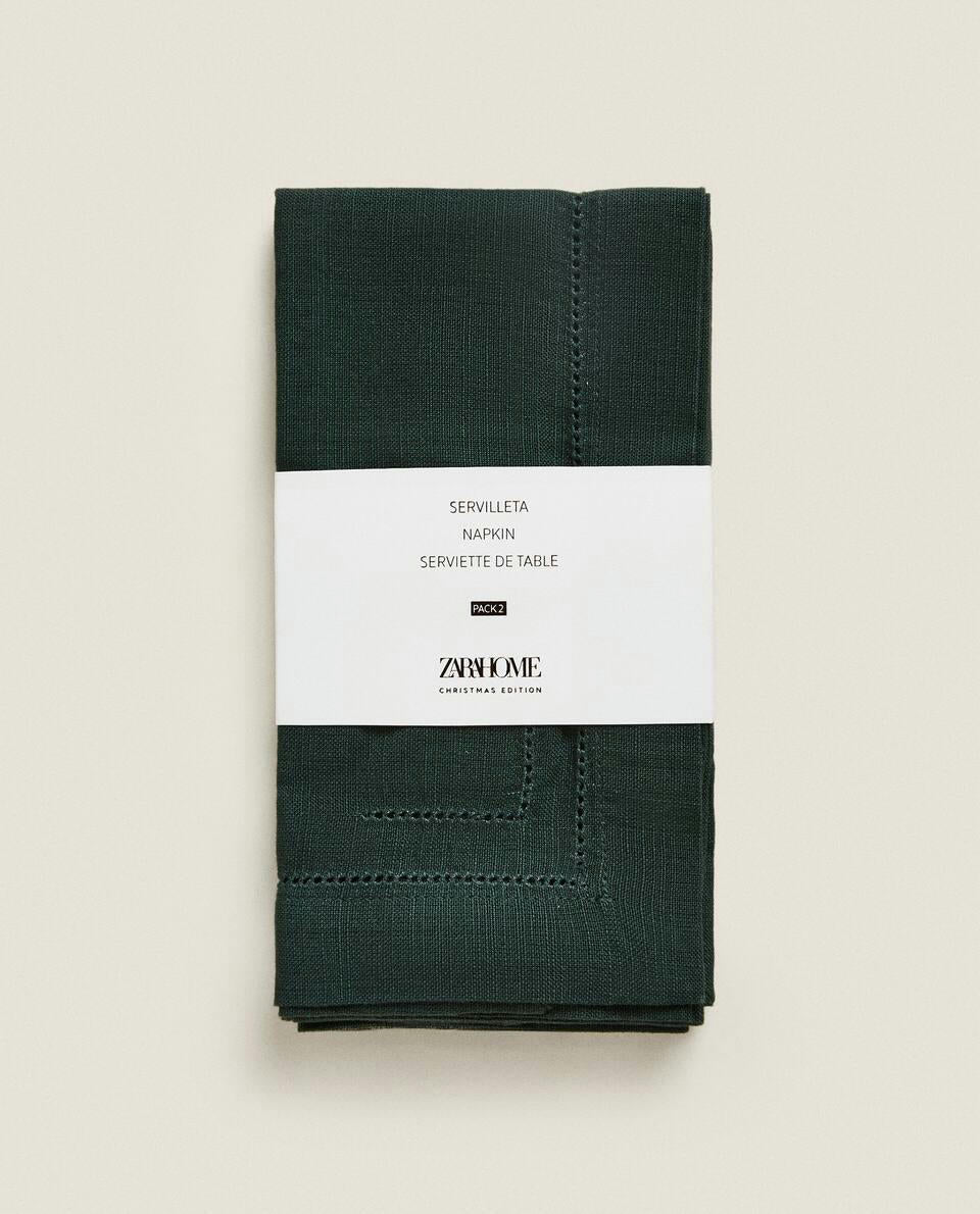 PACK OF HEMSTITCHED CHRISTMAS NAPKINS (PACK OF 2)