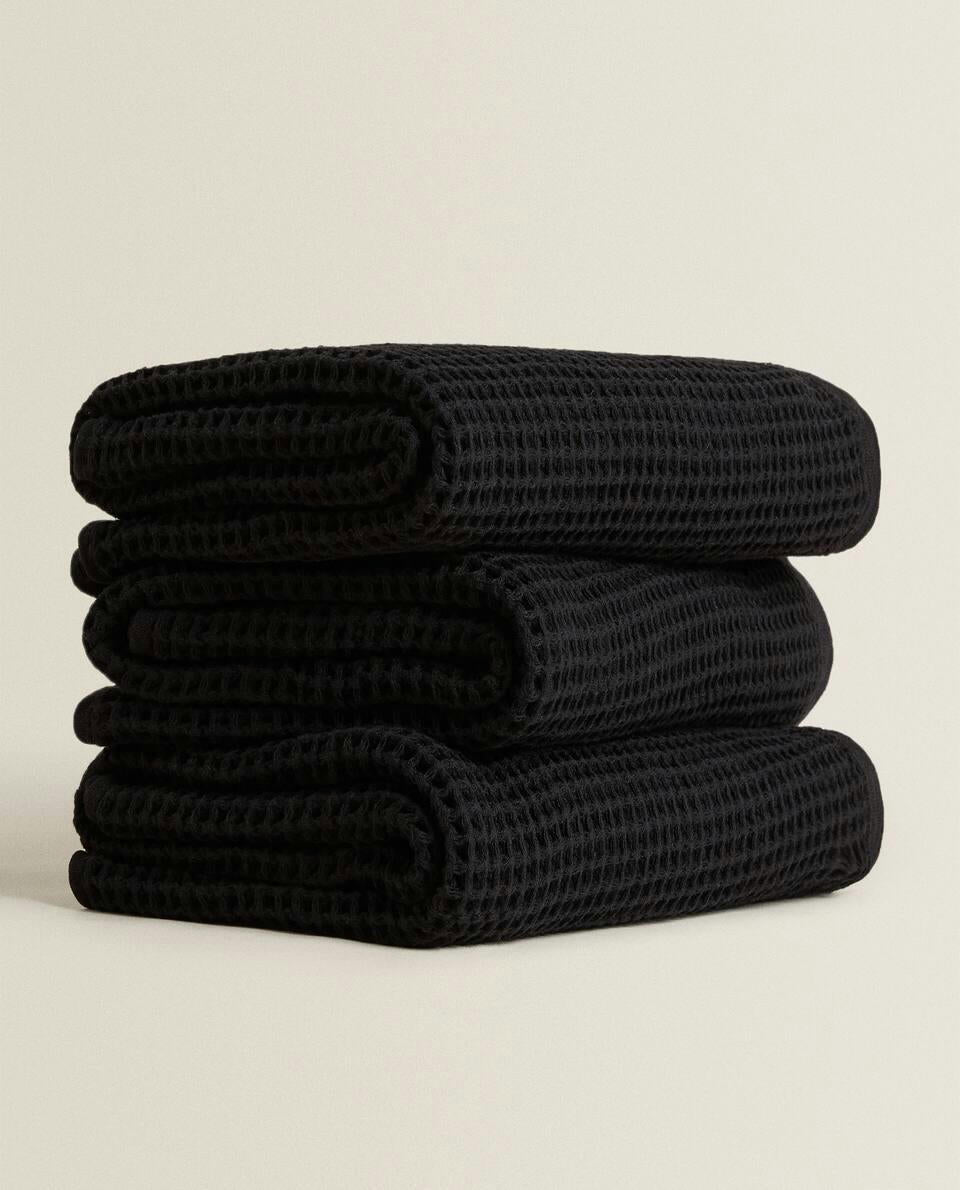 WAFFLE-KNIT COTTON TOWEL