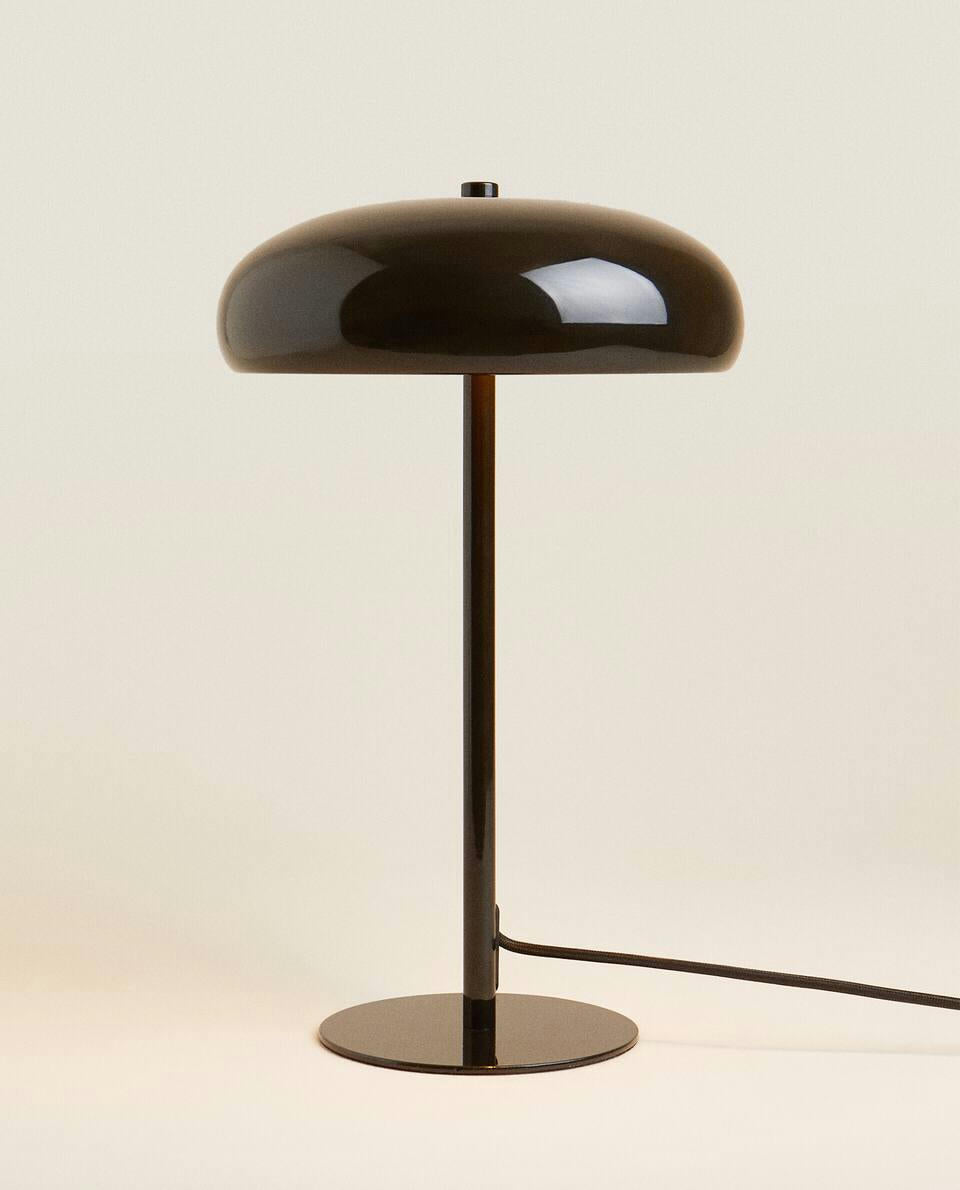 LARGE MONOCHROME LAMP