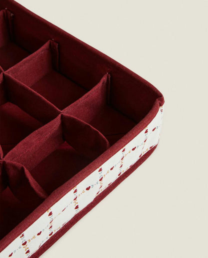 CHRISTMAS STORAGE BOX WITH HEARTS
