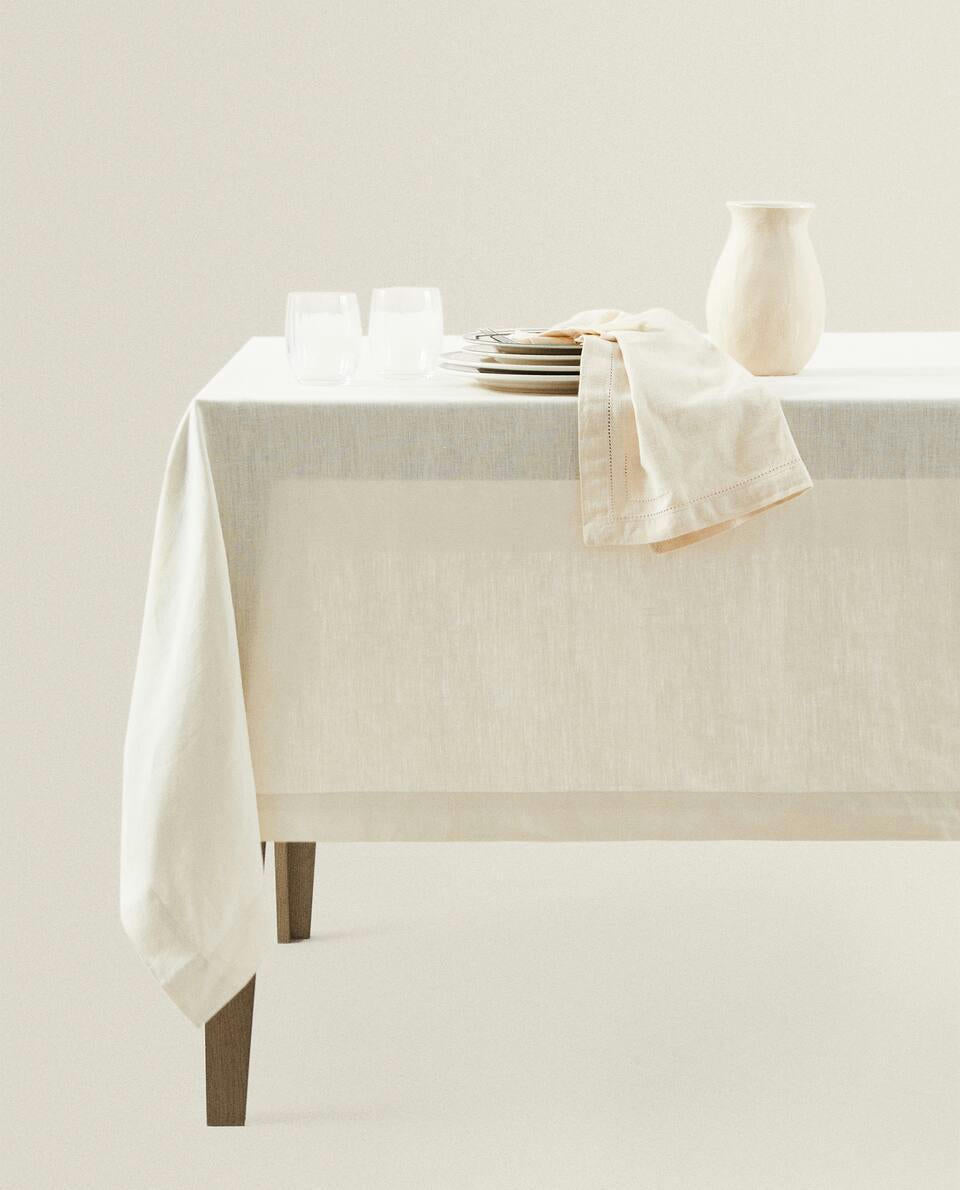 BASIC LINEN TABLECLOTH