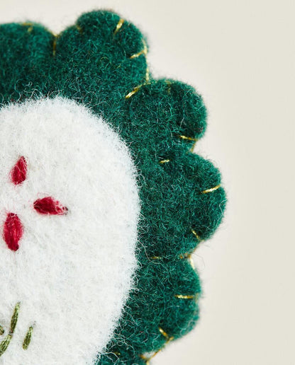 FELT HEART CHRISTMAS DECORATION